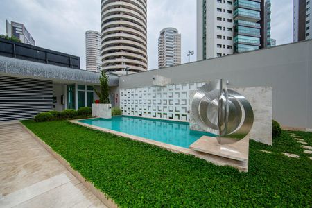 Apartamento para alugar com 242m², 4 quartos e 5 vagas Apartamento para alugar com 242m², 4 quartos e 5 vagasENTRADA