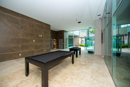 Apartamento para alugar com 242m², 4 quartos e 5 vagas Apartamento para alugar com 242m², 4 quartos e 5 vagasSALAO DE JOGOS