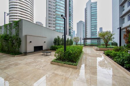 Apartamento para alugar com 242m², 4 quartos e 5 vagas Apartamento para alugar com 242m², 4 quartos e 5 vagasAREA LIVRE