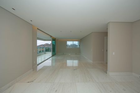 SALA de apartamento para alugar com 4 quartos, 242m² em Vale do Sereno, Nova Lima