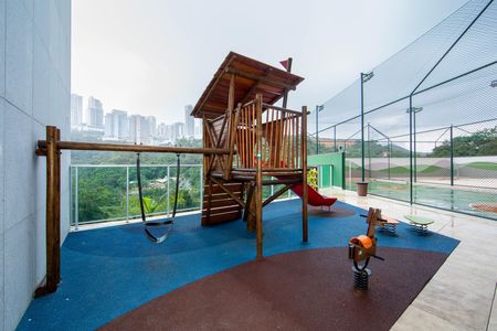 Apartamento para alugar com 242m², 4 quartos e 5 vagas Apartamento para alugar com 242m², 4 quartos e 5 vagasPLAYGROUND