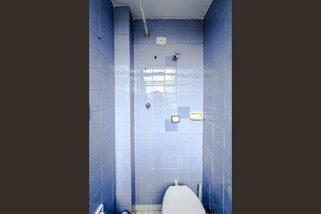 Apartamento à venda com 96m², 2 quartos e 1 vaga Apartamento à venda com 96m², 2 quartos e 1 vagaBanheiro de serviço
