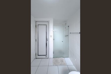Apartamento à venda com 96m², 2 quartos e 1 vaga Apartamento à venda com 96m², 2 quartos e 1 vagaBanheiro