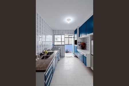 Apartamento à venda com 96m², 2 quartos e 1 vaga Apartamento à venda com 96m², 2 quartos e 1 vagaCozinha