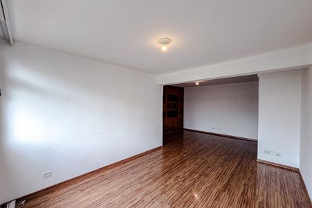Apartamento à venda com 96m², 2 quartos e 1 vaga Apartamento à venda com 96m², 2 quartos e 1 vagaSala