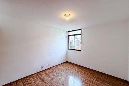 Apartamento à venda com 96m², 2 quartos e 1 vaga Apartamento à venda com 96m², 2 quartos e 1 vagaQuarto 1