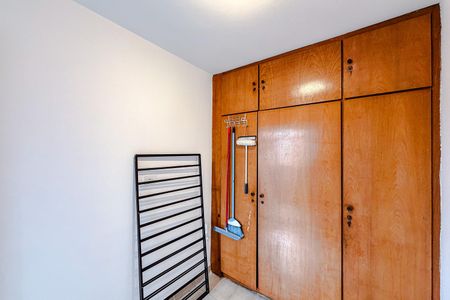 Apartamento à venda com 96m², 2 quartos e 1 vaga Apartamento à venda com 96m², 2 quartos e 1 vagaQuarto de Serviço
