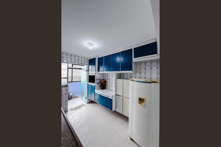 Apartamento à venda com 96m², 2 quartos e 1 vaga Apartamento à venda com 96m², 2 quartos e 1 vagaCozinha
