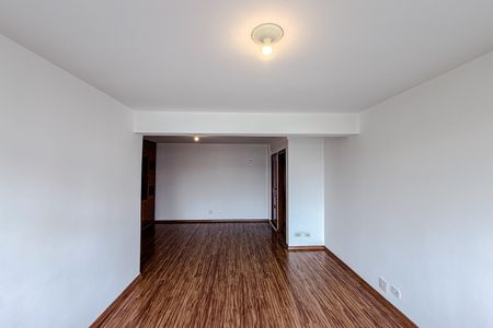 Apartamento à venda com 96m², 2 quartos e 1 vaga Apartamento à venda com 96m², 2 quartos e 1 vagaSala