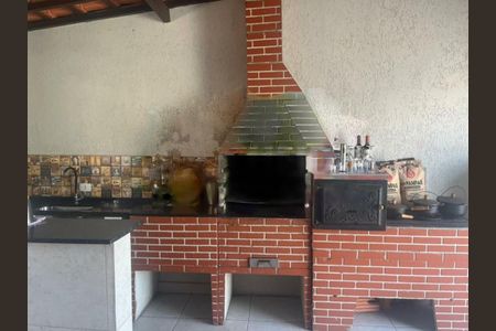 Casa à venda com 3 quartos, 150m² em Jardim Floresta, São Paulo