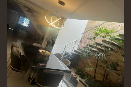Casa à venda com 3 quartos, 150m² em Jardim Floresta, São Paulo