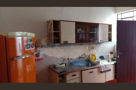 Casa à venda com 5 quartos, 147m² em Jardim Caravelas, São Paulo