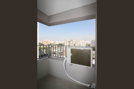Studio para alugar com 31m², 1 quarto e sem vaga Studio para alugar com 31m², 1 quarto e sem vagaVaranda