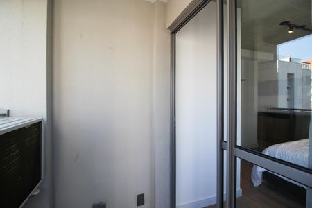 Studio para alugar com 31m², 1 quarto e sem vaga Studio para alugar com 31m², 1 quarto e sem vagaVaranda