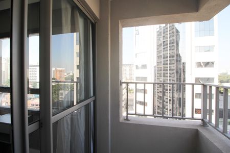Studio para alugar com 31m², 1 quarto e sem vaga Studio para alugar com 31m², 1 quarto e sem vagaVaranda