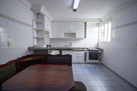 Apartamento para alugar com 134m², 2 quartos e 2 vagas Apartamento para alugar com 134m², 2 quartos e 2 vagasCozinha