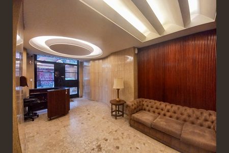 Apartamento à venda com 125m², 2 quartos e 1 vaga Apartamento à venda com 125m², 2 quartos e 1 vagaHall de entrada