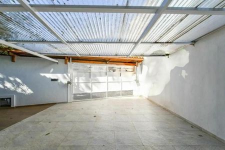 Casa à venda com 240m², 4 quartos e 3 vagas