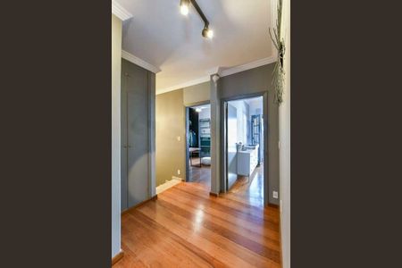 Casa à venda com 240m², 4 quartos e 3 vagas