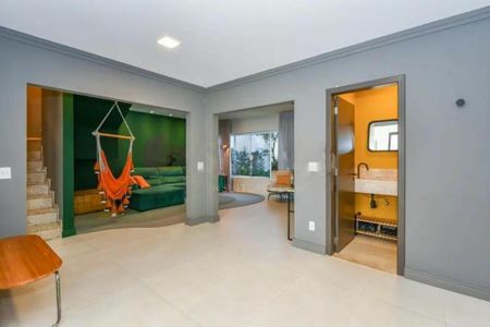Casa à venda com 240m², 4 quartos e 3 vagas