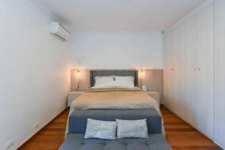 Casa à venda com 4 quartos, 240m² em Santo Amaro, São Paulo