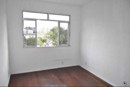 Apartamento para alugar com 90m², 2 quartos e 1 vagaQuarto 1