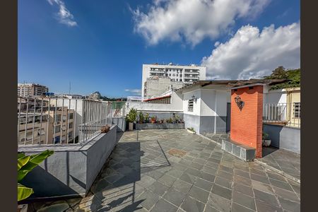 Apartamento à venda com 60m², 2 quartos e 1 vaga