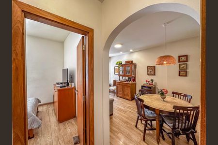 Apartamento à venda com 60m², 2 quartos e 1 vaga