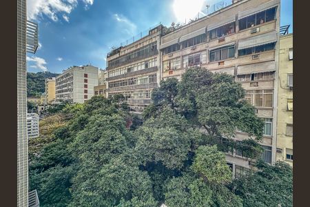 Apartamento à venda com 60m², 2 quartos e 1 vaga