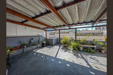 Apartamento à venda com 60m², 2 quartos e 1 vaga