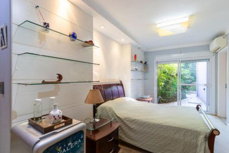 Casa à venda com 3 quartos, 320m² em Planalto Paulista, São Paulo