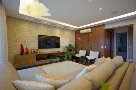 Apartamento à venda com 266m², 4 quartos e 4 vagas