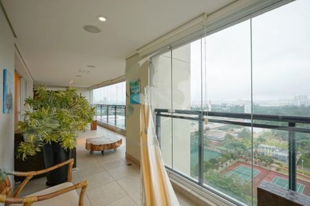 Apartamento à venda com 266m², 4 quartos e 4 vagas