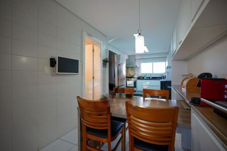 Apartamento à venda com 266m², 4 quartos e 4 vagas