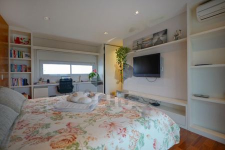 Apartamento à venda com 266m², 4 quartos e 4 vagas