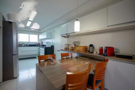Apartamento à venda com 266m², 4 quartos e 4 vagas