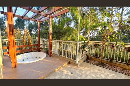 Apartamento à venda com 240m², 3 quartos e 3 vagas Apartamento à venda com 240m², 3 quartos e 3 vagasFoto 01