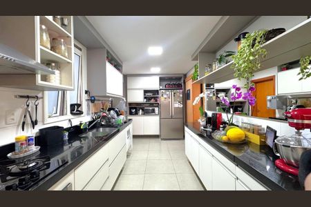 Apartamento à venda com 240m², 3 quartos e 3 vagas Apartamento à venda com 240m², 3 quartos e 3 vagasFoto 09