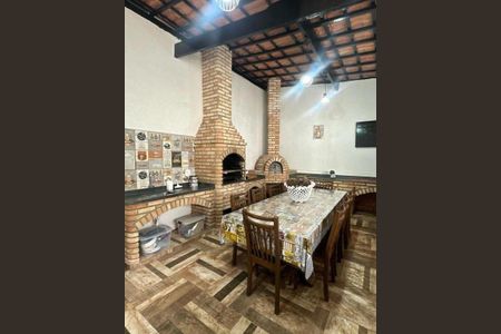 Casa à venda com 4 quartos, 160m² em Vila Galvão, Guarulhos