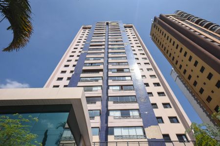 Apartamento à venda com 135m², 3 quartos e 3 vagas Apartamento à venda com 135m², 3 quartos e 3 vagasFachada