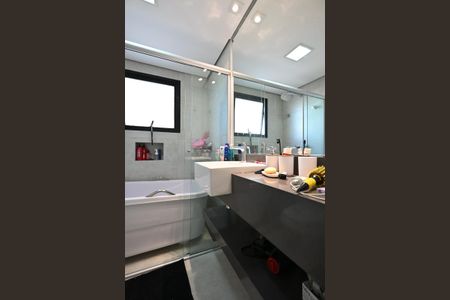 Apartamento à venda com 135m², 3 quartos e 3 vagasBanheiro Suíte 2
