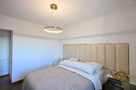 Apartamento à venda com 135m², 3 quartos e 3 vagasSuíte 2