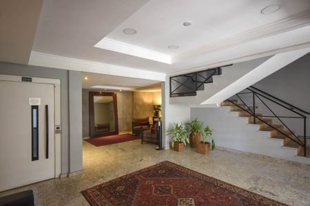 Apartamento à venda com 135m², 3 quartos e 3 vagas Apartamento à venda com 135m², 3 quartos e 3 vagasHall Social
