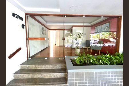 Apartamento à venda com 177m², 3 quartos e 2 vagas Apartamento à venda com 177m², 3 quartos e 2 vagasÁrea externa