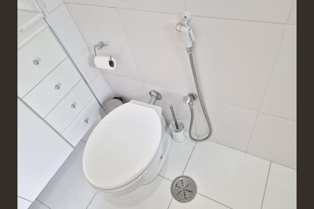 Banheiro da Suíte de apartamento à venda com 1 quarto, 48m² em Itaim Bibi, São Paulo