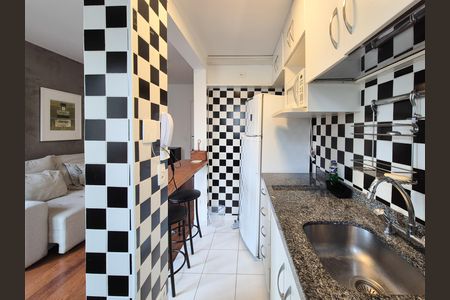 Cozinha de apartamento à venda com 1 quarto, 48m² em Itaim Bibi, São Paulo