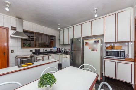 Apartamento à venda com 321m², 4 quartos e 3 vagas