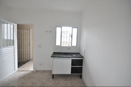 Cozinha de casa para alugar com 1 quarto, 40m² em Jardim Brasil (zona Norte), São Paulo