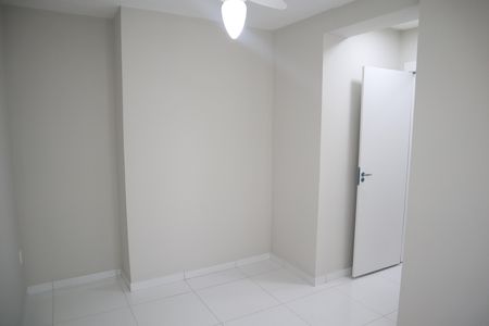 QUARTO 2 de apartamento para alugar com 2 quartos, 44m² em Recreio dos Bandeirantes, Rio de Janeiro