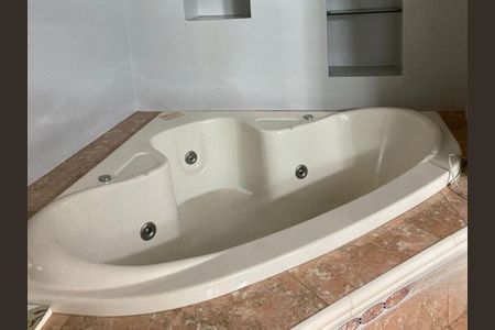 Casa à venda com 412m², 8 quartos e 9 vagas